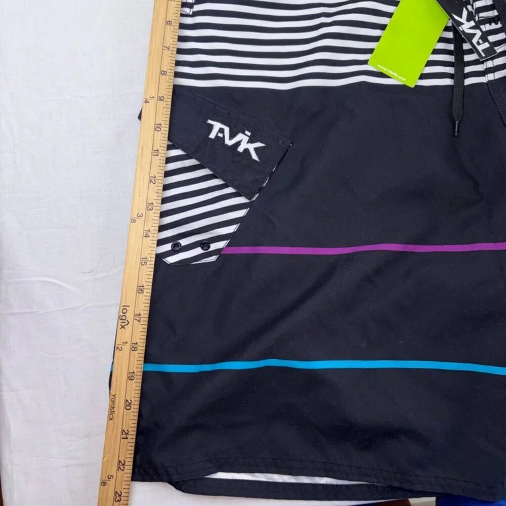 NEW NWT Tavik Swimsuit Board Shorts for Men size 38 Surf Beach Vacation Outdoor